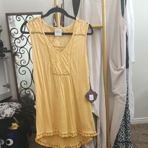 Knox Rose Yellow Sleeveless Top